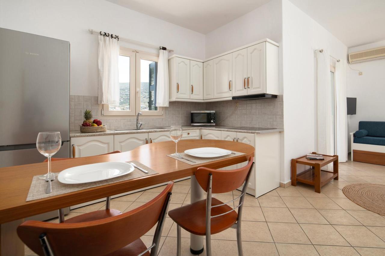 Almar Apartments Batsi Dış mekan fotoğraf
